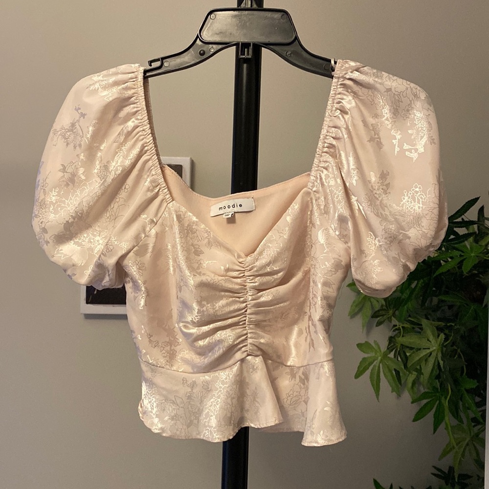 Moodie silk printed crop top
